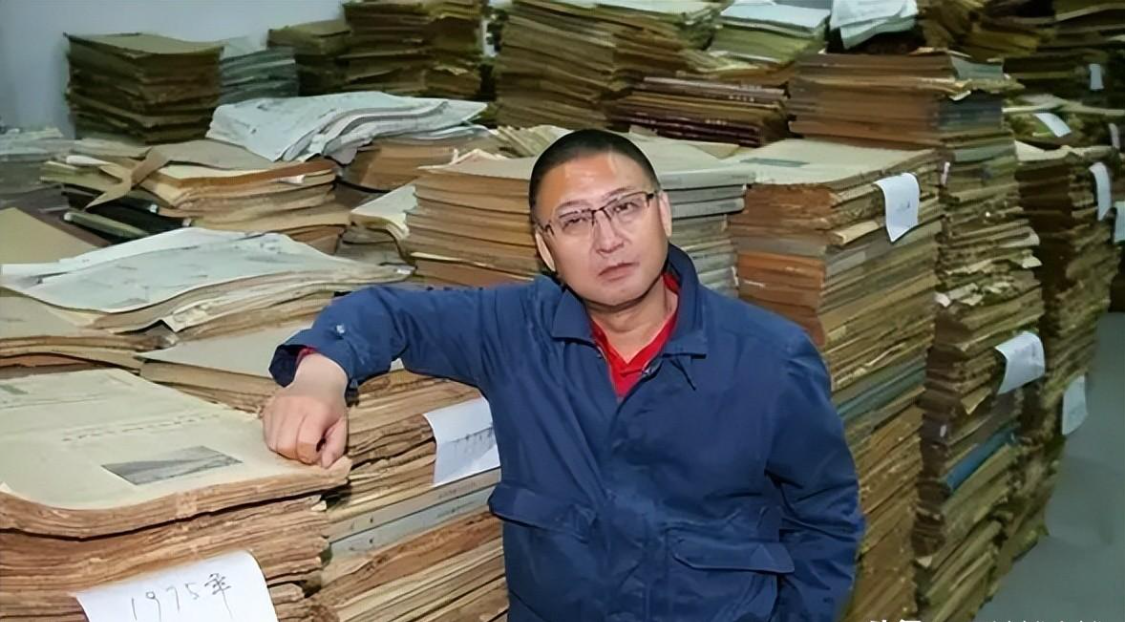 开云-放弃副市长跑去捡破烂,如今身无分文,却成了四川的骄傲
